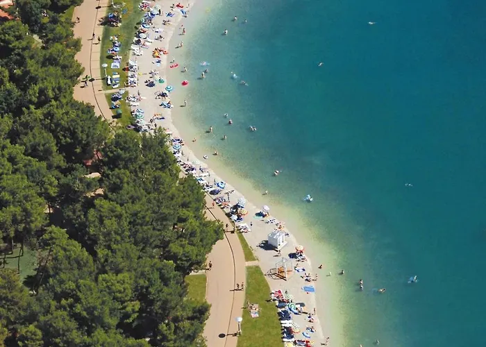 4222-3 For 2 Pers In Umag