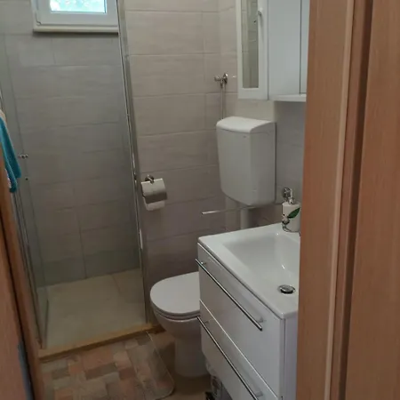 4222-3 For 2 Pers In